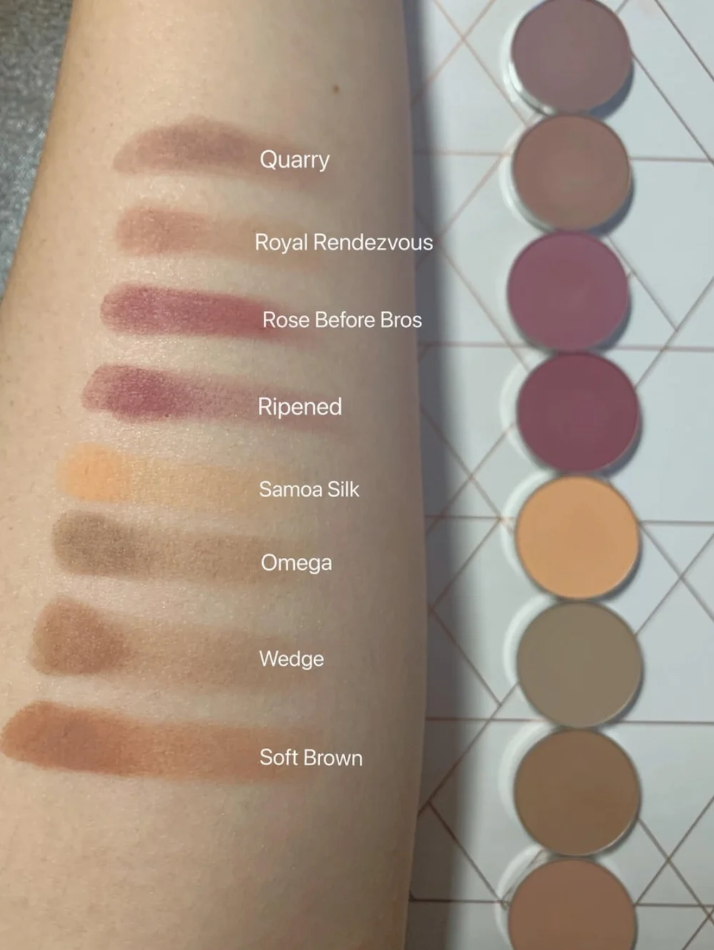 MAC Cosmetics Royal Rendezvous Eyeshadow Muted Light Brown Brand New In Box